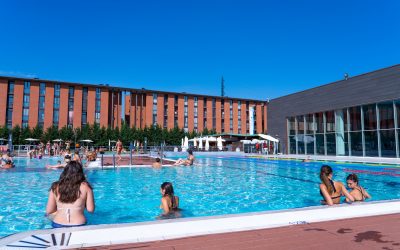 Notte Azzurra: una serata di nuoto, dentro e fuori la vasca, pro Anmic e Gioco
