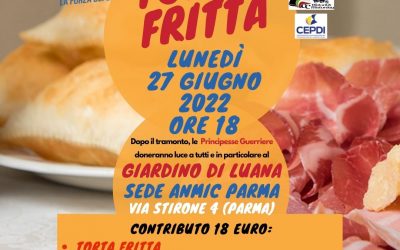 Torta fritta e salume a sostegno di Anmic nel giardino di Luana