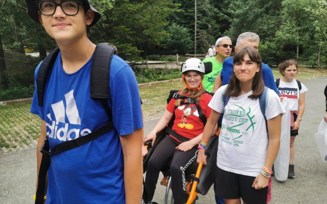 Anmic e Cai con la Joëlette per una giornata magica nei boschi